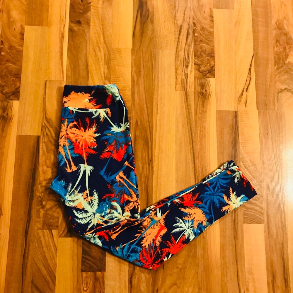 Leggings! One Size! 🌴
